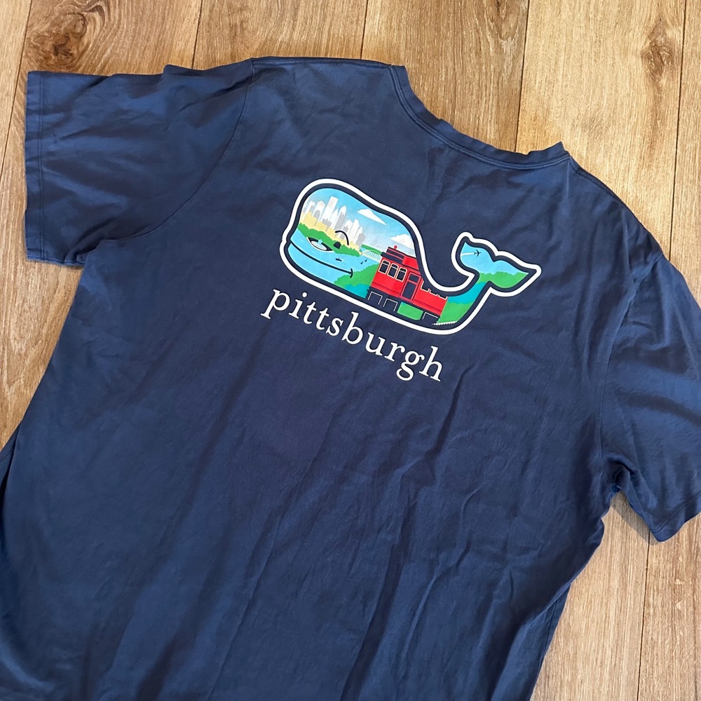 Vineyard Vines Mens 2XL Pittsburgh Whale Skyline Pocket T-Shirt Navy Blue Cotton